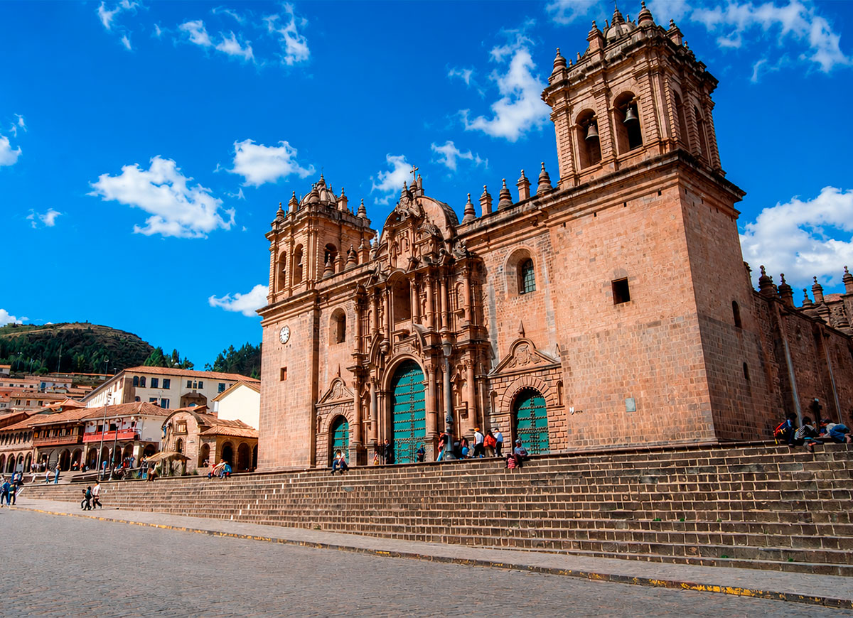 Arquitectura inca y colonial durante el City Tour Cusco