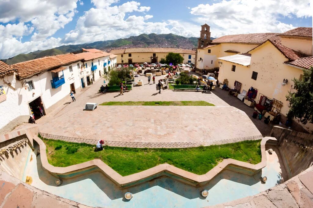Visitar-la-Plazoleta-de-barrio-San-Blas-Cusco