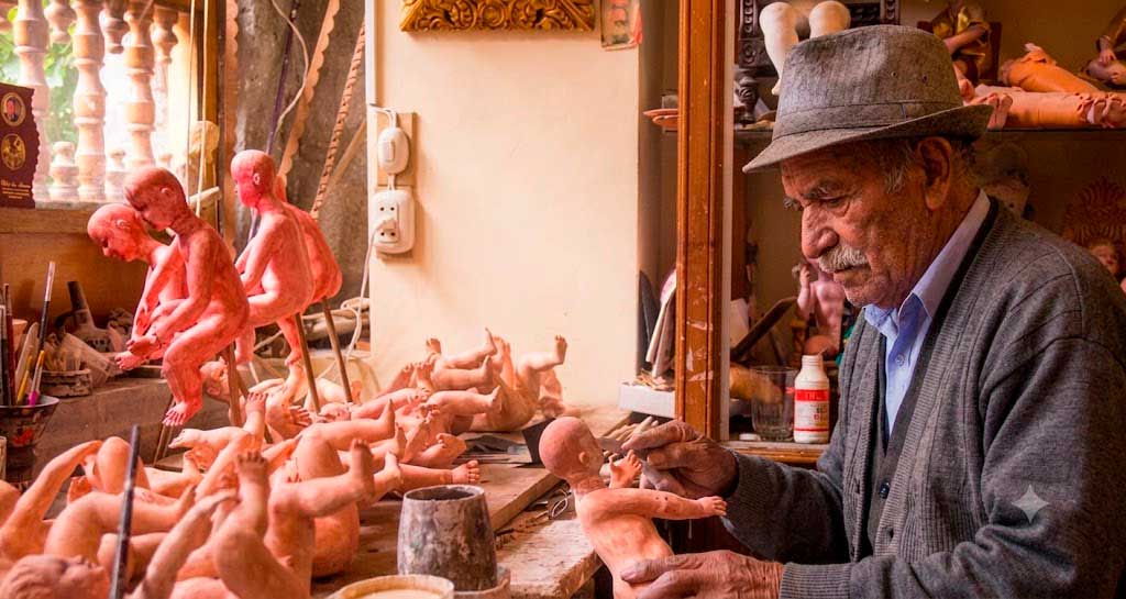 Visitar-talleres-de-artesanos-en-el-barrio-de-san-blas-cusco